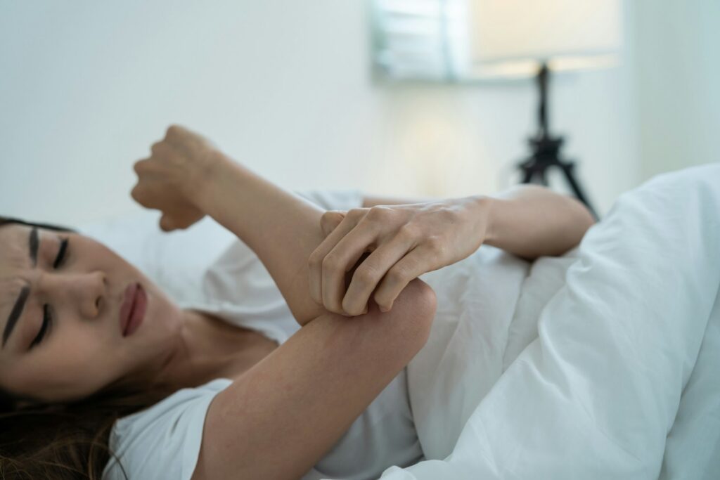 Is My Rash an Emergency? Red Flags, Allergic Reactions & When to Get Checked
