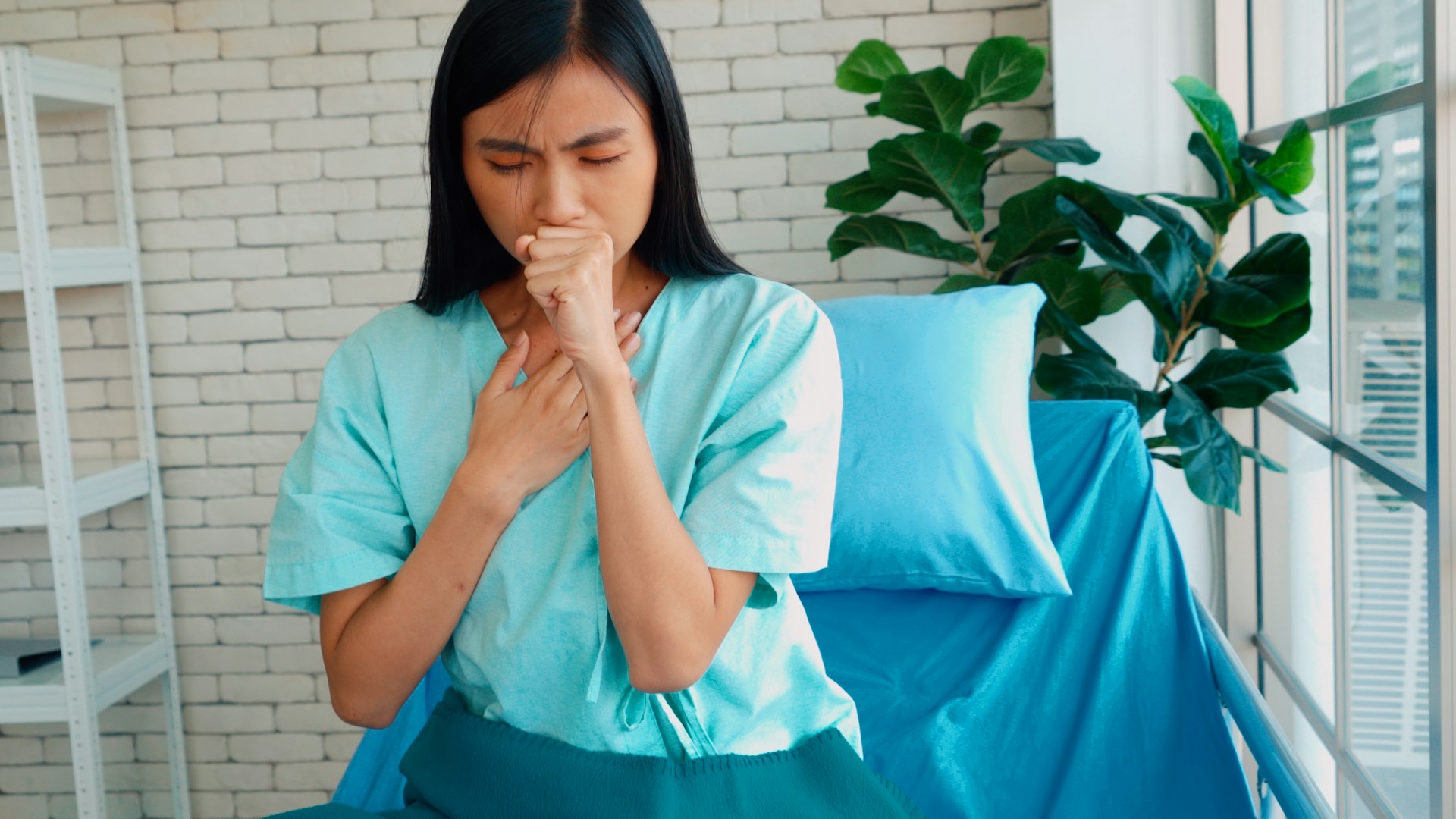 Blocked Airway & Choking: How to Recognize It & When It’s an Emergency