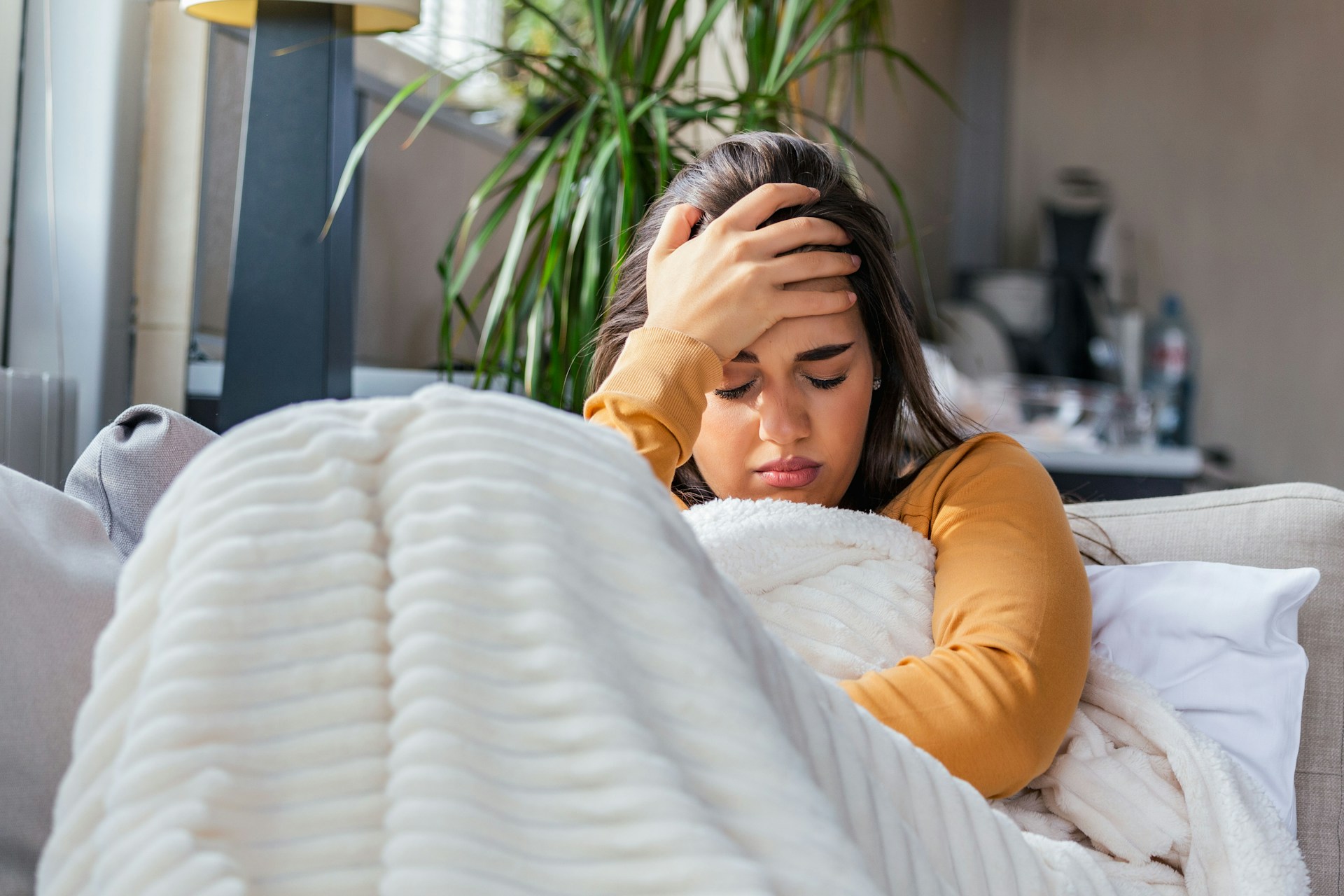 Sore Throat or Strep? How to Tell the Difference & When Antibiotics Help