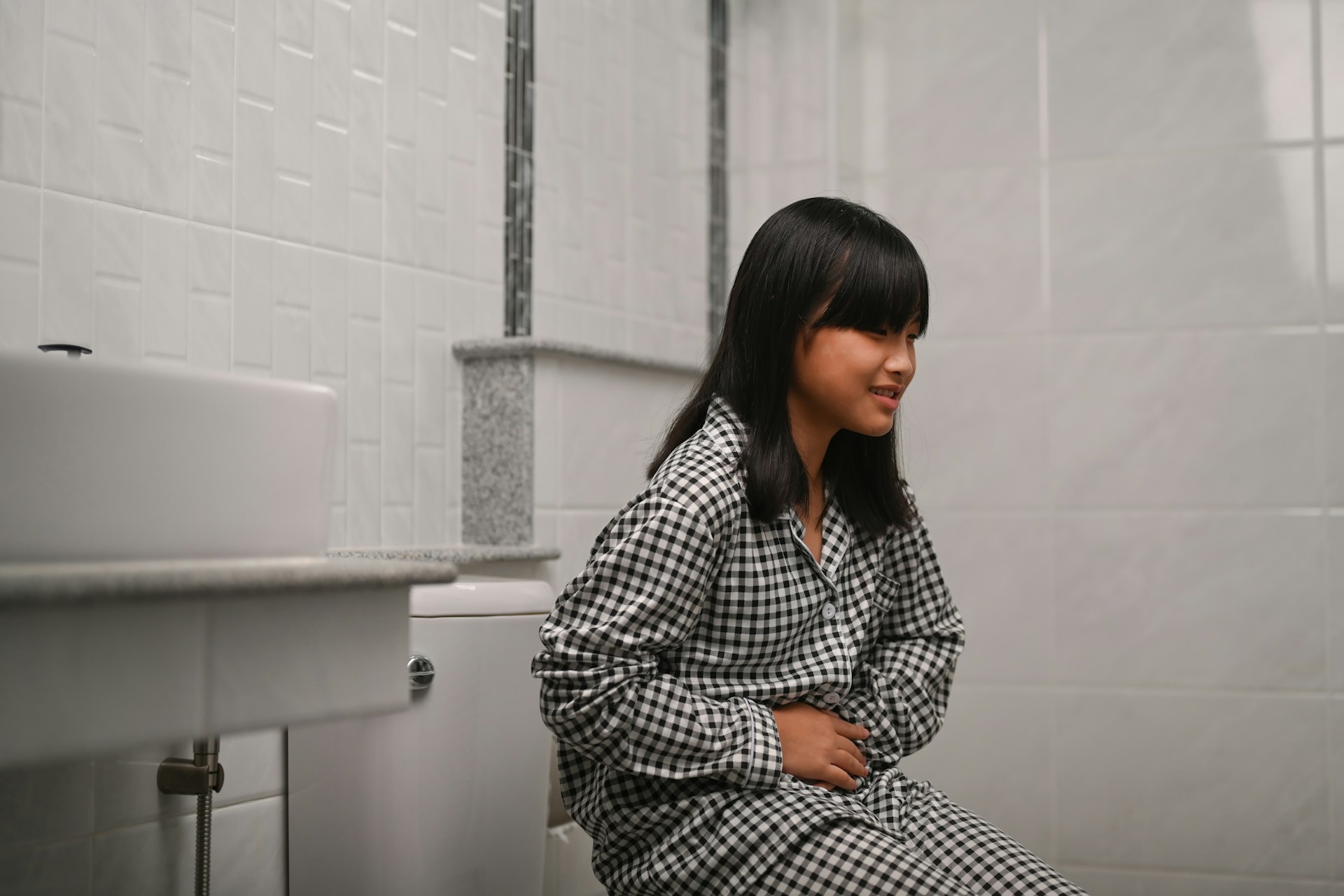 Abdominal Pain in Children: When to Visit Urgent Care or the ER